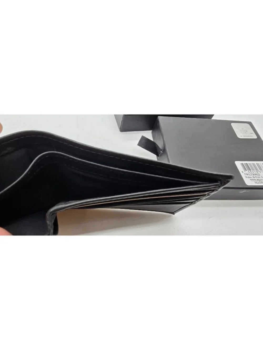 RAIDERS GENUINE LEATHER WALLET BLACK BIFOLD LAS VEGAS / OAKLAND NFL NEW IN BOX